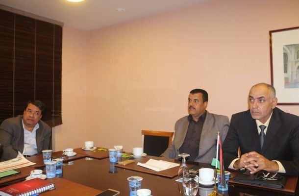 المستنقعات وتجمعات المياه تحت سيطرة عمال الصرف الصحي في حي الأندلس