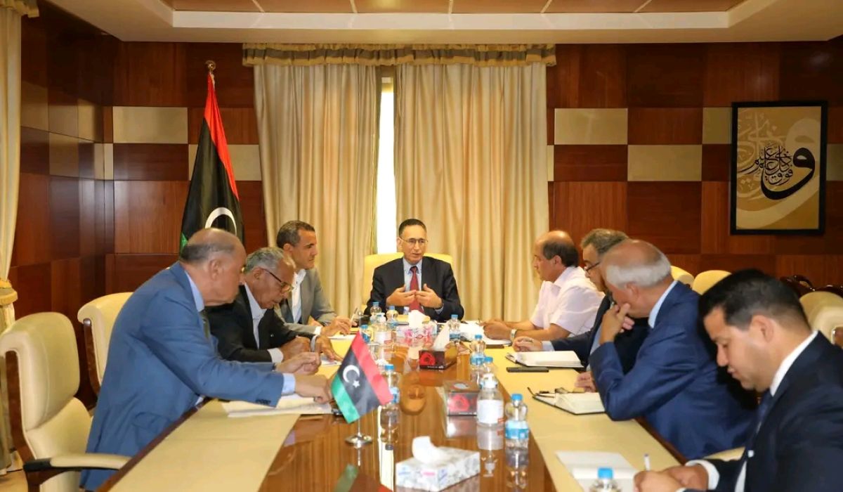 "الحويج" يتابع ضبط آلية توزيع الوقود بمناطق الجنوب