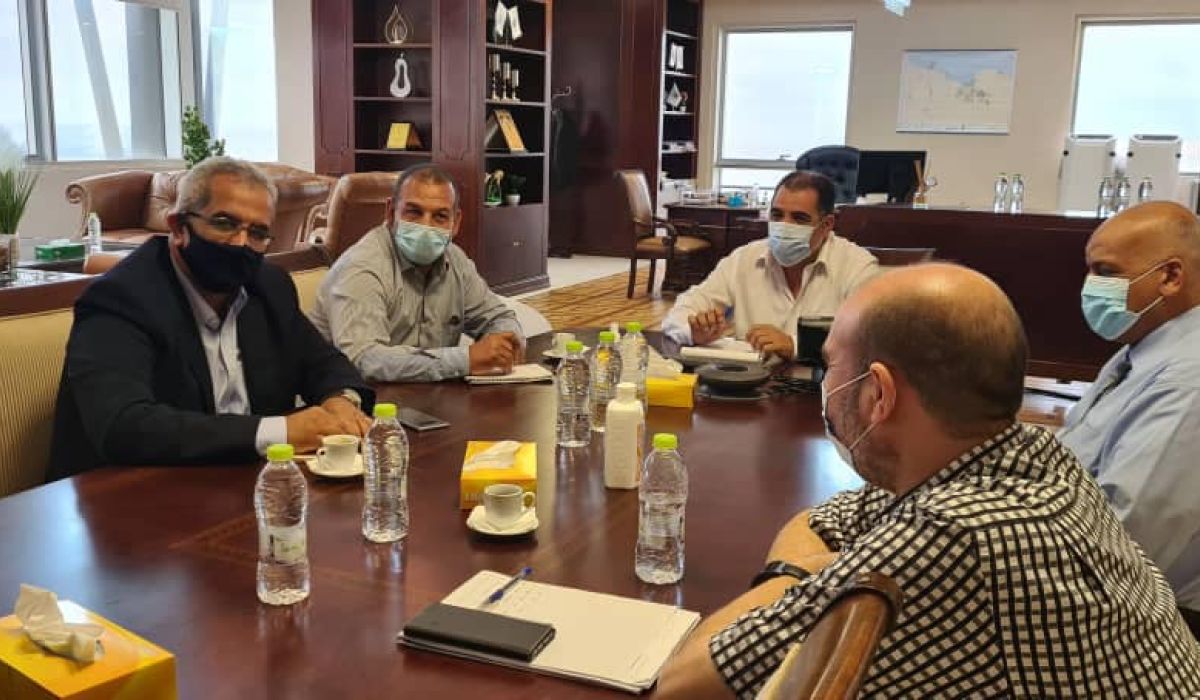 الواحة تناقش مع شركة الإنشاءات النفطية عدة مشاريع