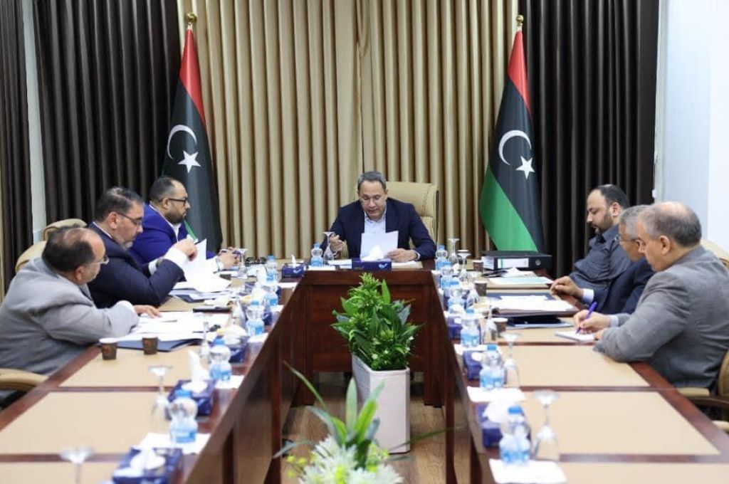 الدبيبة يصدر تعليماته لجهاز الإسعاف الطائر ووزارة الصحة لمتابعة أوضاع المصابين بحريق صهريج الوقود بمنطقة بنت بيه