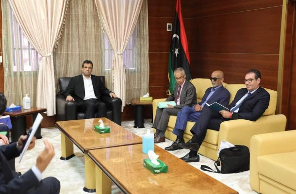 "العكاري" يوضح الجوانب الإيجابية لتعديل سعر الصرف