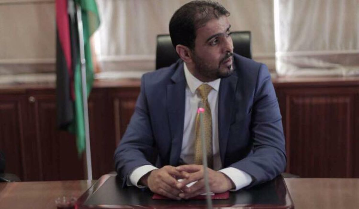 وزير المالية يبحث الإسراع في قفل حسابات الدولة