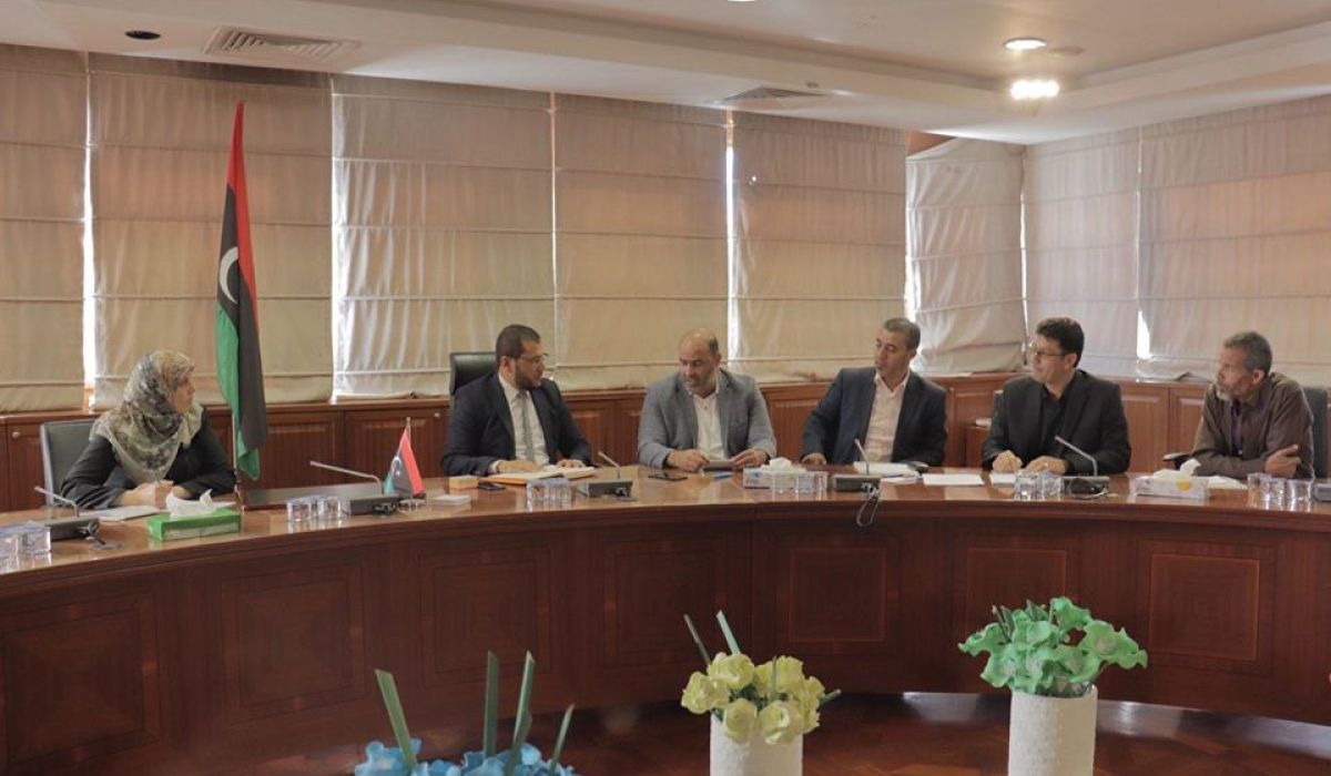 وزارة المالية وصندوق الضمان الاجتماعي يناقشان آلية استيفاء الاستقطاعات الضمانية لصالح المتقاعدين