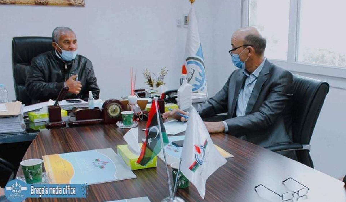 شركة البريقة لتسويق النفطي تجتمع مع عميد بلدية جادو