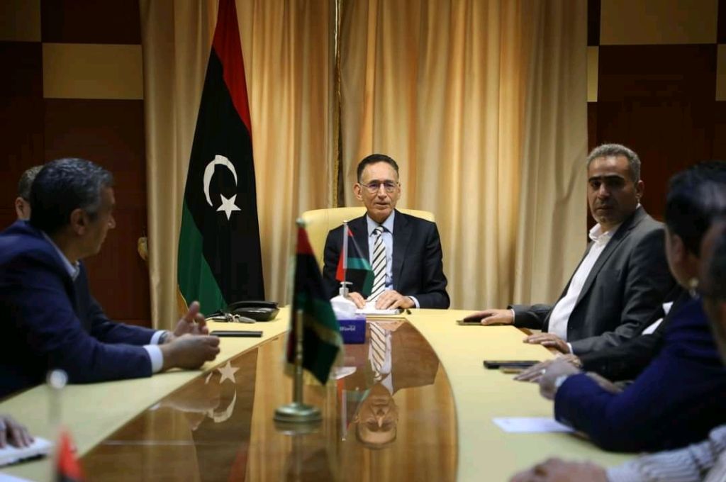 الدبيبة يبحث مع السفير الإيطالي لدى ليبيا تطوير التعاون النفطي بين البلدين