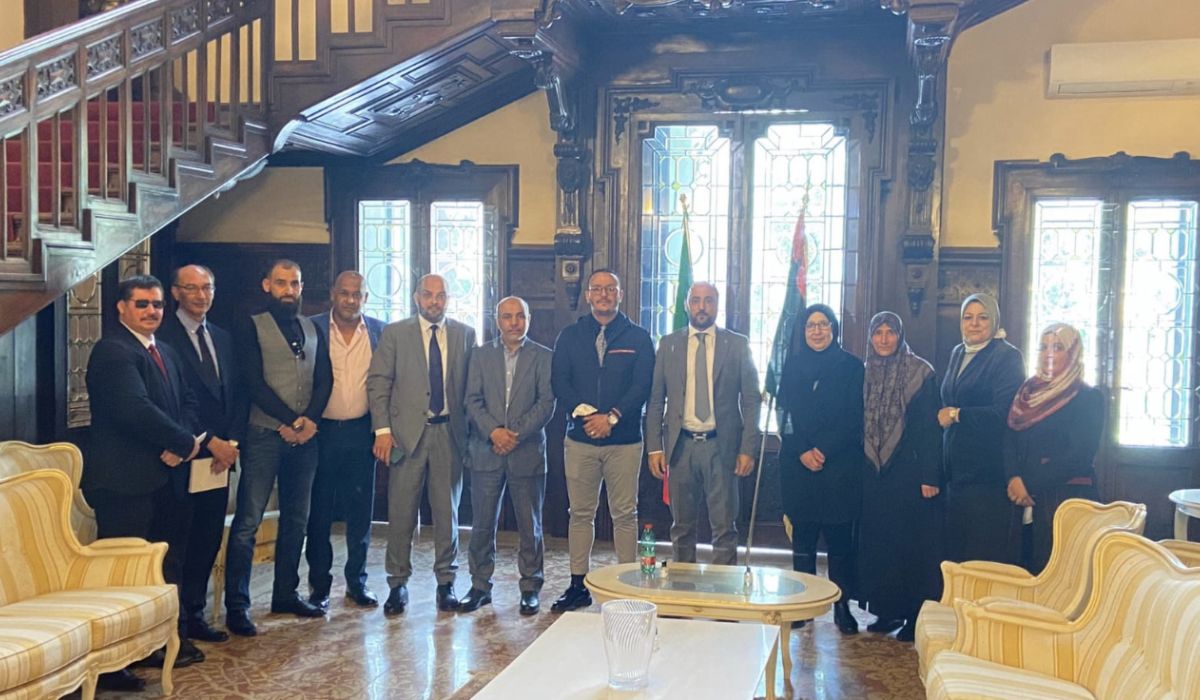 المكلف بمهام القائم بالأعمال بالسفارة الليبية بروما يعقد اجتماعاً هاماً حيال عدة مواضيع