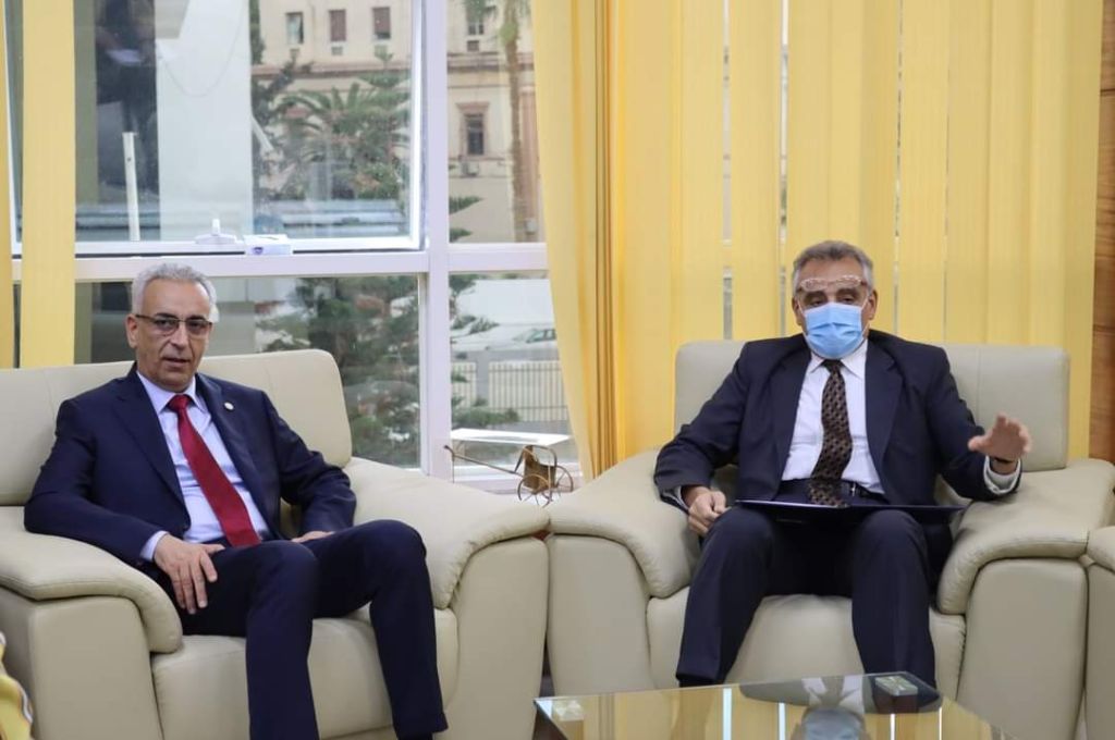 الشؤون الاجتماعية: ماتم إدراجه فقط هو منحة الأولاد وستتبعها منحة الزوجة والآنسات قريباً .. وتوضح مصير المطلقات والأرامل من صرفها