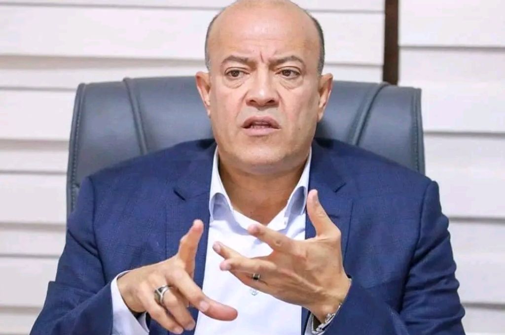 "ابوزهوة" يناقش تحسين مستوى شبكة الكهرباء