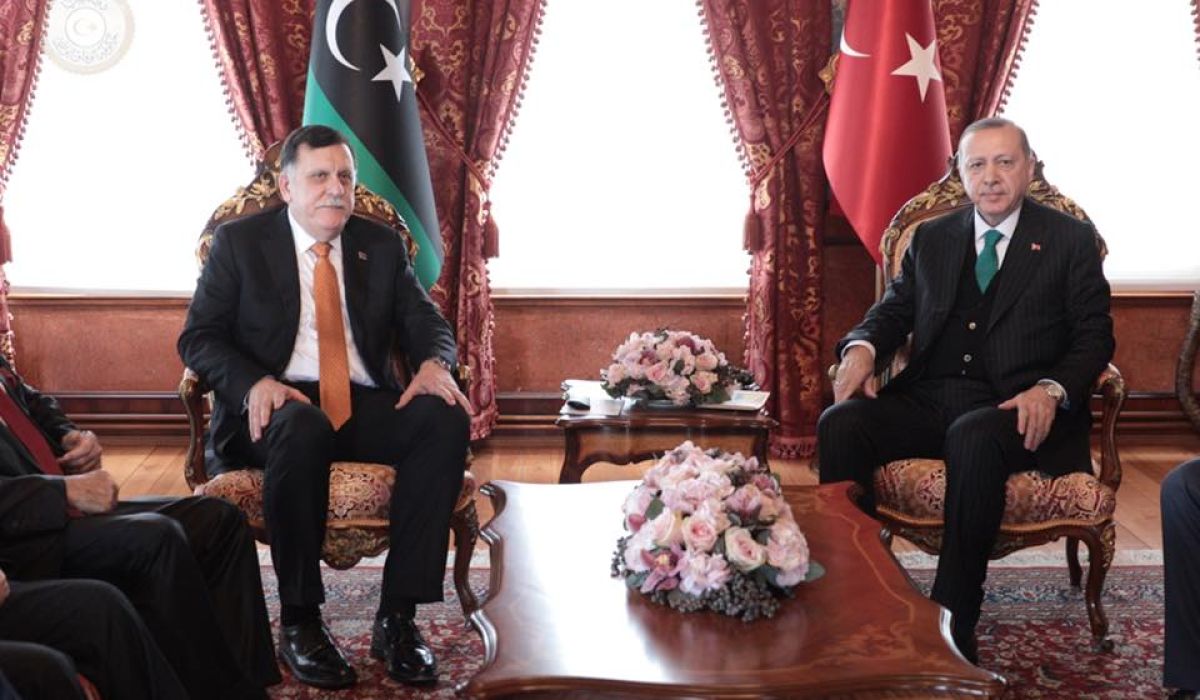 أردوغان يؤكد استعداد تركيا للمساهمة في مجالات الاستثمار والتنمية في ليبيا في لقاءه مع السراج