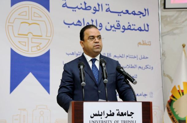 خاص.. "وزير مالية الوحدة الوطنية" يخاطب الحكومة بشأن إضافة وسائل الدفع الإلكتروني بلائحة الميزانية