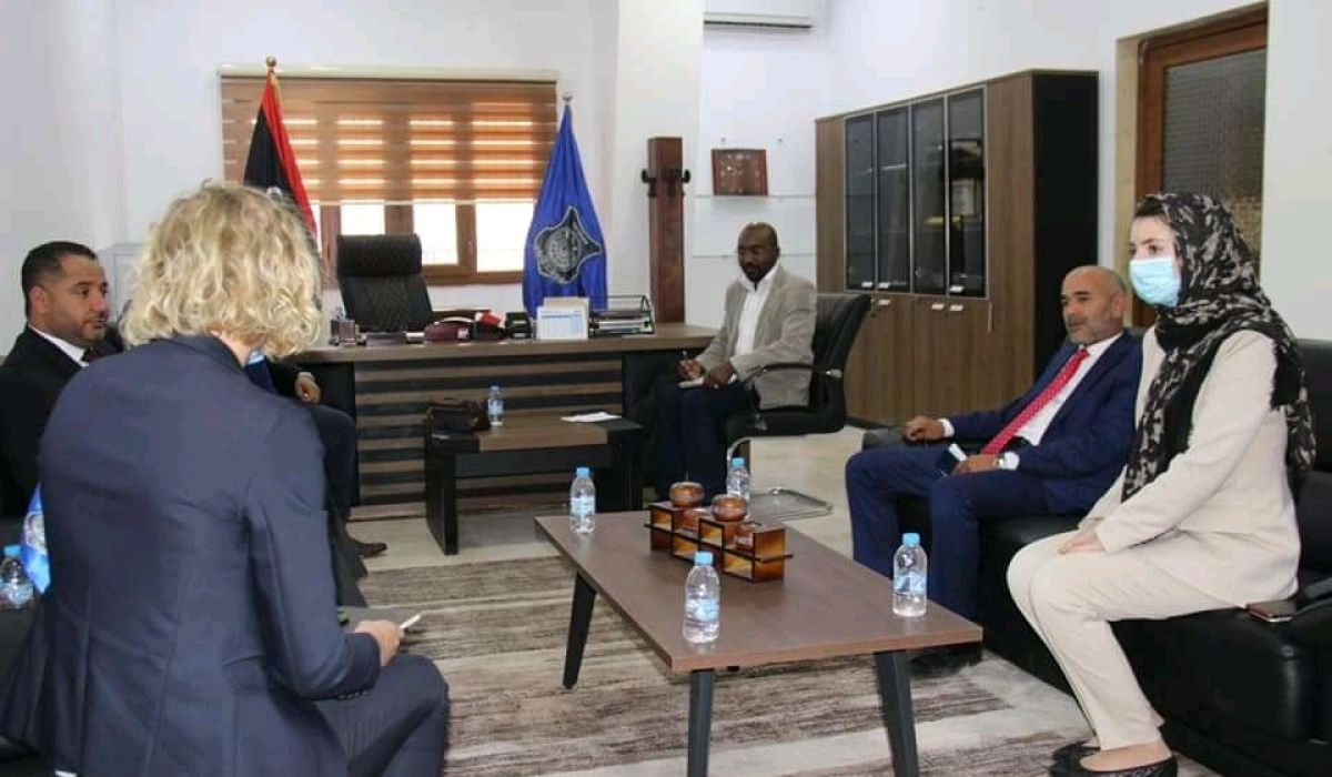 وكيل وزارة الداخلية لشؤون الهجرة يجتمع مع المنسق الإقليمي للهجرة بسفارة المملكة الهولندية