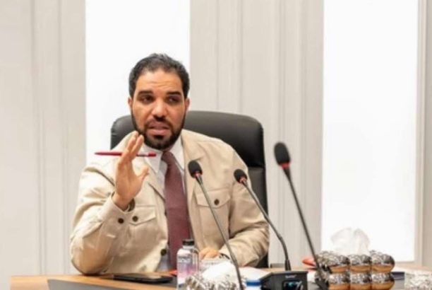 خاص.. "أبوضاوية": شركة بريد ليبيا مُقبلة على توقيع إتفاقية مع وزارة العمل والتأهيل بشأن تنظيم العمالة الوافدة