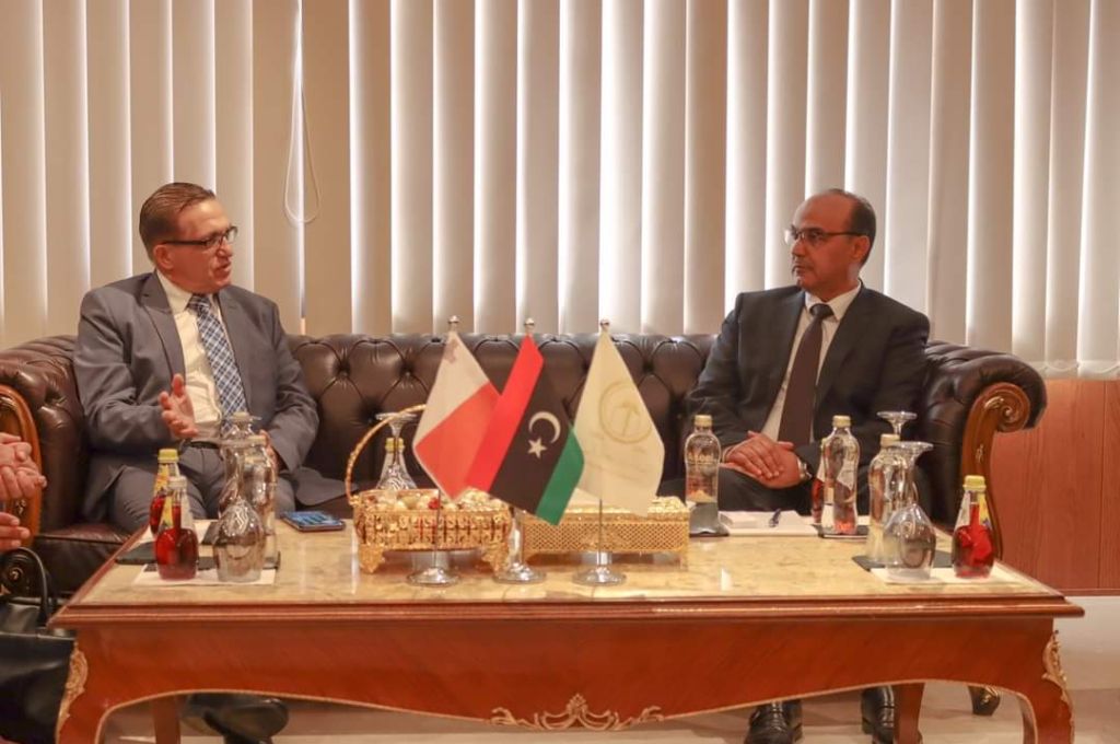 العمل والتأهيل تشارك في فعاليات أسبوع ريادة الأعمال داخل البلاد