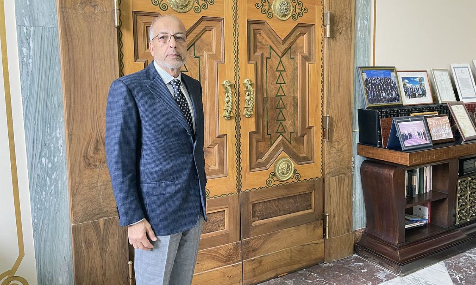 خلال لقاءه مع بلومبيرغ.."الكبير" يؤكد إلتزامه بتوحيد المركزي ..وتصريحات هامة جداً له بالخصوص