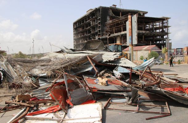 وزير المواصلات يجتمع بمسؤولي الشركة الليبية الأفريقية للطيران