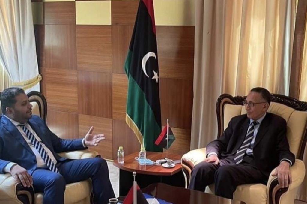 خاص..حسني بي يعلق على ما تداول حيال عدم قبول المركزي فئتي 20-50 من العملة