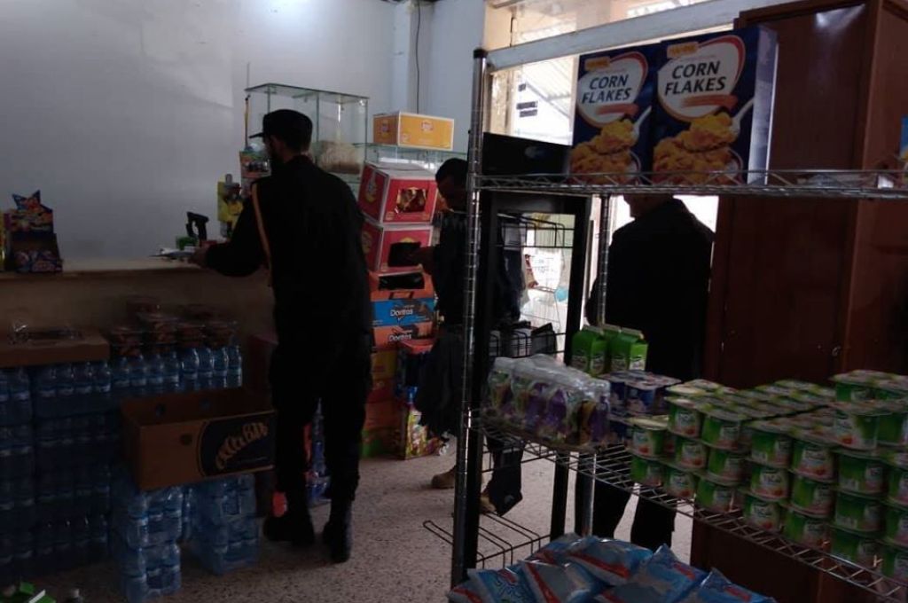 الحرس البلدي غريان يضبط سلعًا منتهية الصلاحية
