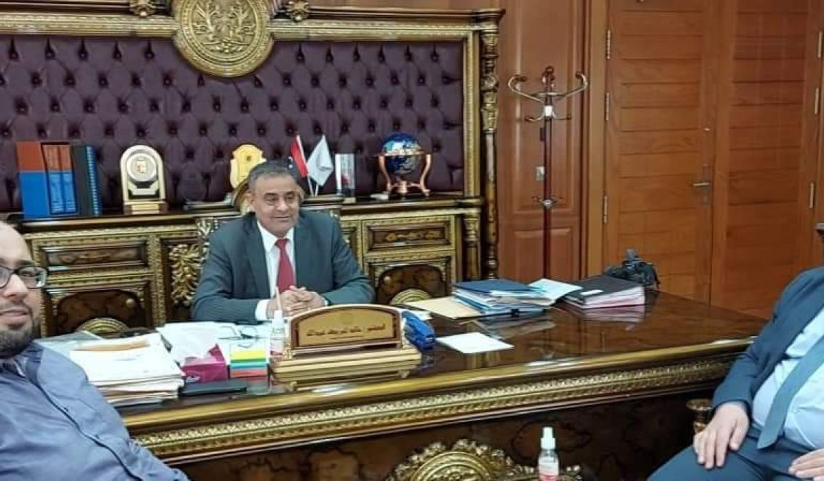 وزير المالية المكلف يبحث آلية تفعيل الخطوات من أجل دعم مؤسسة النفط لزيادة معدلات الإنتاج
