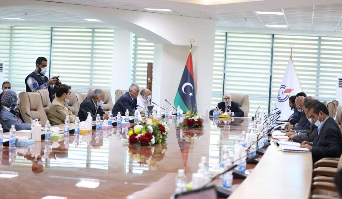 "صنع الله" يصدر تعليمات ببدء تنفيذ مشروع إنشاء مصنع لخلط الزيوت ببنغازي