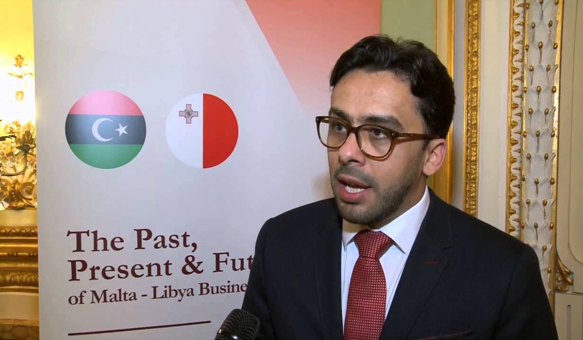 مصدر بالإتصالات يؤكد إصدار سجل تجاري لفيصل قرقاب ..ويوضح التفاصيل