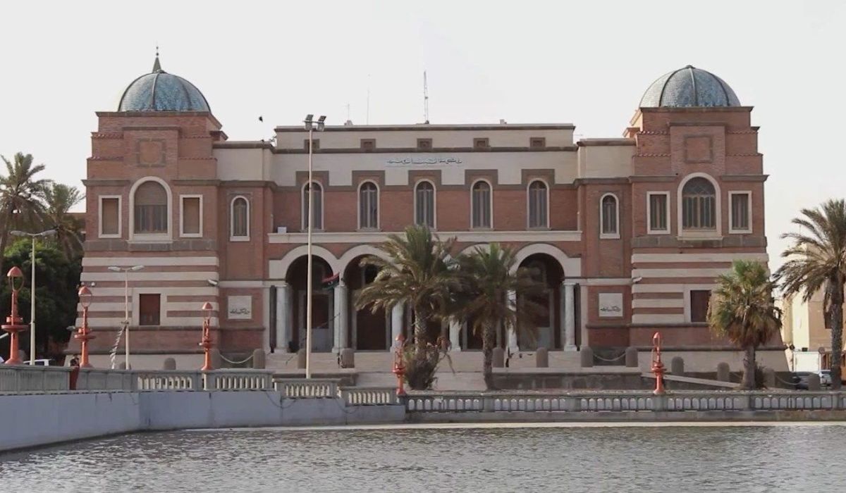 خاص.. السيولة يسلم 20 مليون إلى فروع الوحدة بطرابلس