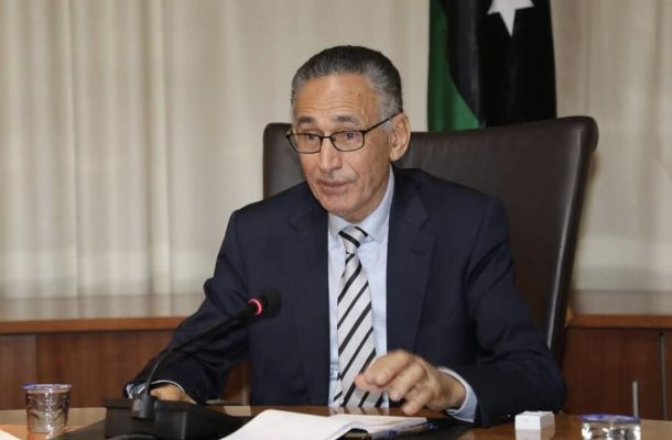 خاص.. عضو بلجنة البرلمان المالية يفصح عن اقتراحات تغيير اصدارات العملة .. ويقول: احتياطياتنا جيدة ولا داعي لارتفاع الدولار