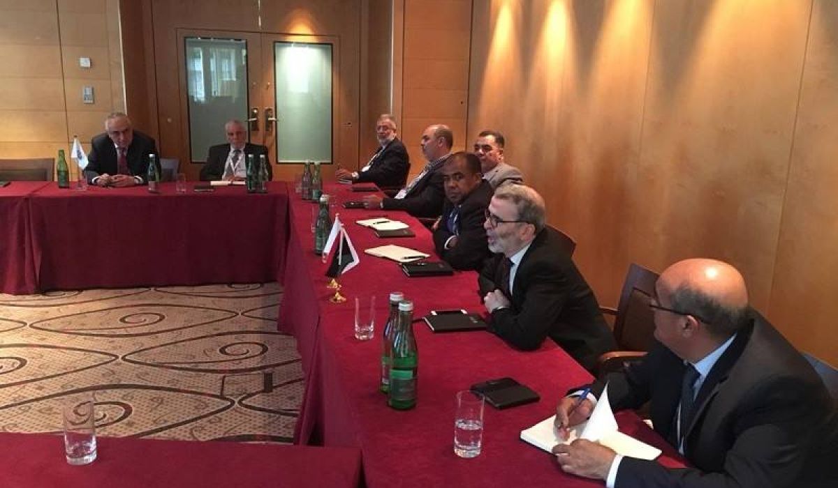 صنع الله يجتمع بممثلي أهم الشركات العالمية ويدعوهم للمساهمة في تأهيل الحقول