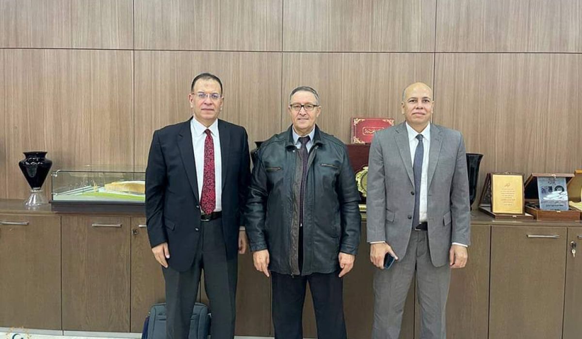 "الحبري" يجتمع مع مسؤولين في القطاع المصرفي المصري