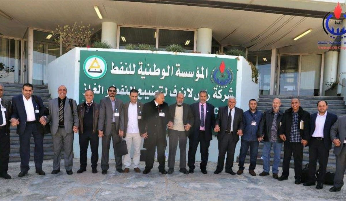 إدارة الصحة والسلامة والبيئة بالوطنية للنفط تجتمع بالشركات النفطية لتقييم أدائها