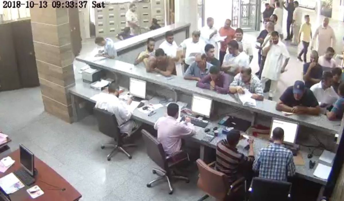 الجمهورية فرع أحمد الشريف يبدأ قبول طلبات الحصول على الفيزا.