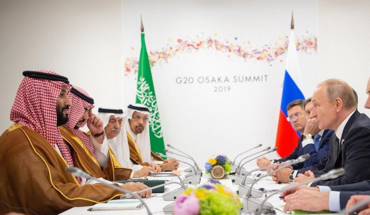 الاتفاق بين روسيا والسعودية على تمديد أوبك لخفض إنتاج النفط