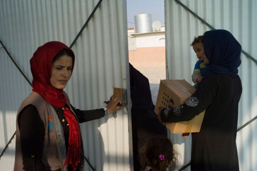 ضبط حاوية تحتوي على 9588 زجاجة خمر بميناء مصراتة البحري