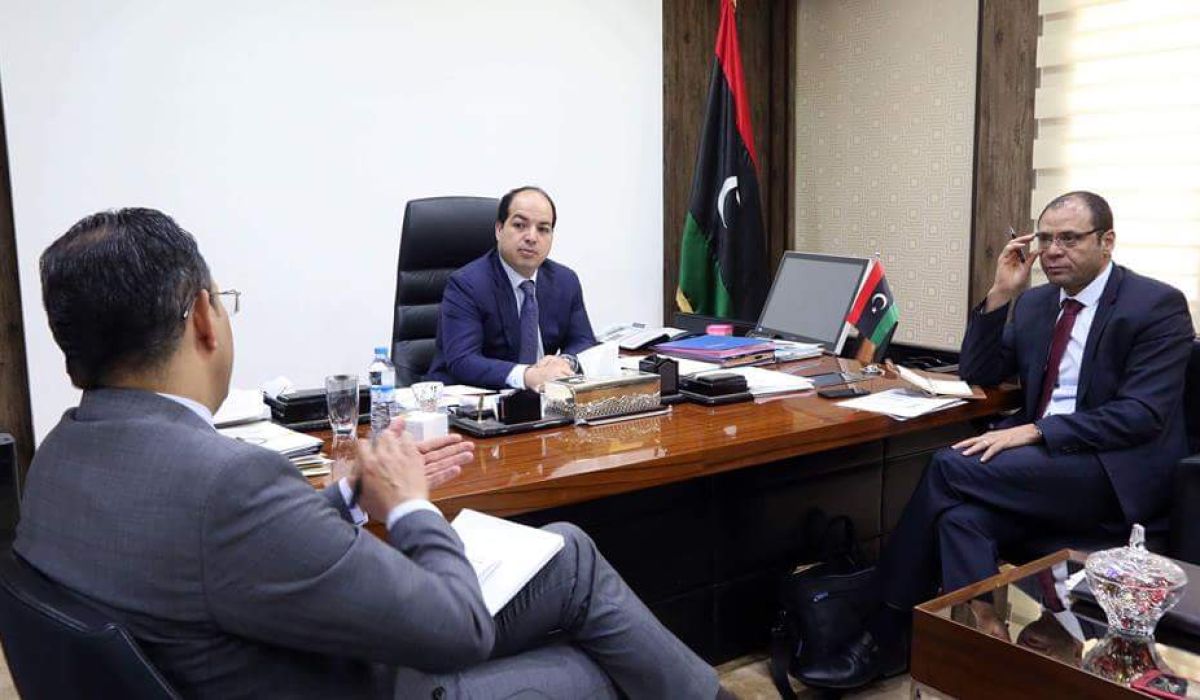 معيتيق يناقش مع وزير التعليم كيفية الإسراع في منح علاوة الحصة للمعلمين