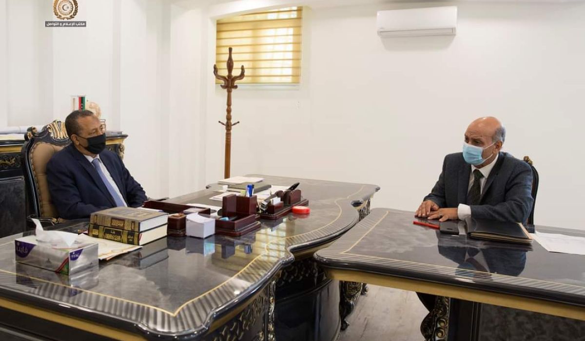 الثني يؤكد على ضرورة توحيد المؤسسة الليبية للاستثمار
