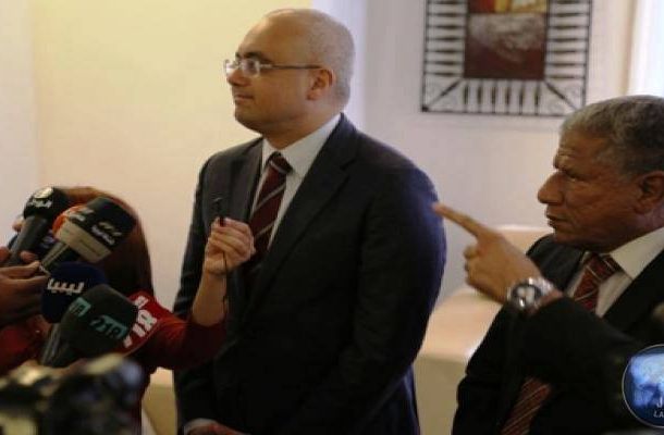 مركزي طرابلس يحظر تداول الدينار المعدني الذي أصدره مركزي البيضاء