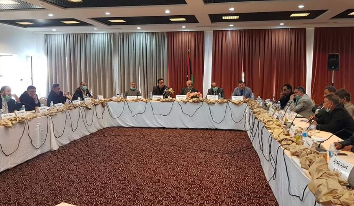 عمداء 19 بلدية تابعة للمؤقتة يبحثون تفعيل قانون الإدارة والإيرادات المحلية