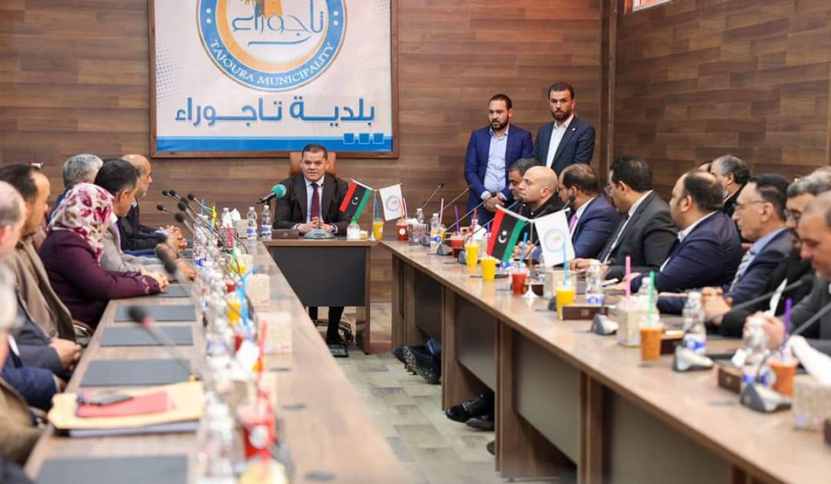 المشروعات المتوقفة وتنفيذ شبكة للصرف الصحي وإستكمال المباني الإدارية وعدد من العمارات السكنية محور اجتماع الدبيبة مع بلدي تاجوراء
