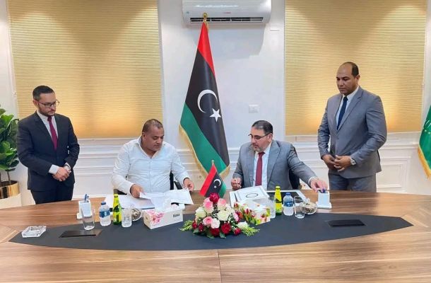 مصرف الجمهورية: السيولة النقدية متوفرة في جميع آلات الصرافة بسقف 600 دينار يومياً