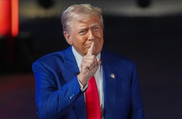 خاص.. حسني بي يكشف: 32 مليار دولار تضع المركزي والحكومة والشعب أمام 3 خيارات