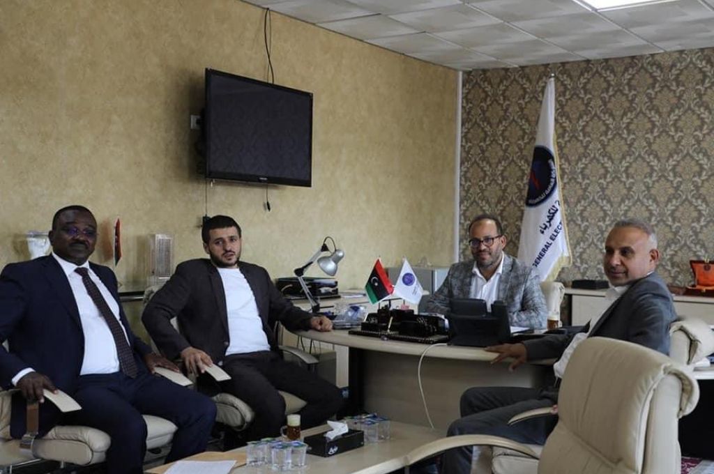 مجلس إدارة الوطنية للنفط يحيط "عون" بعمل المؤسسة