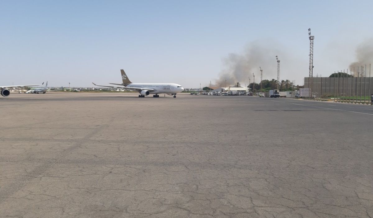 قصف مطار معيتيقة الدولي وتوقف الملاحة الجوية بالمطار
