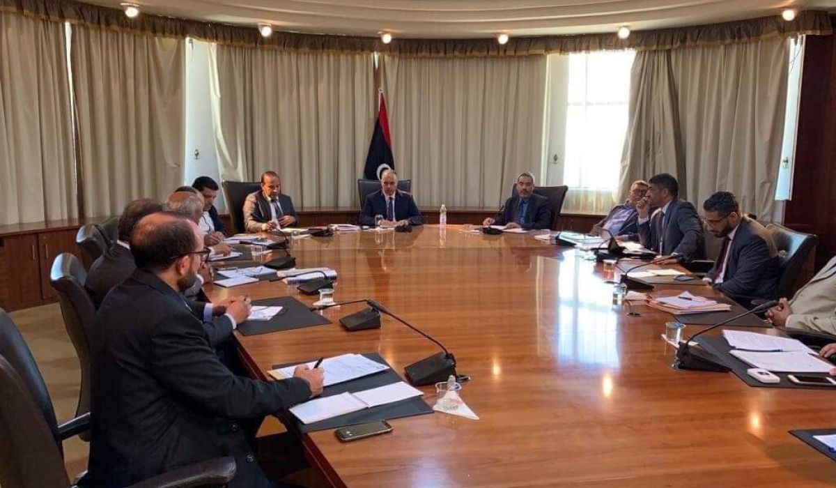 وزير الاقتصاد والصناعة يكلف لجنة بمتابعة أسعار  السلع بالأسواق العامة