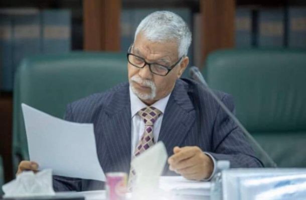 خاص.. "أبوبكر أبوالقاسم" يوضح حقيقة وخلفيات إعادة تقييم المصرف المركزي لاحتياطياته
