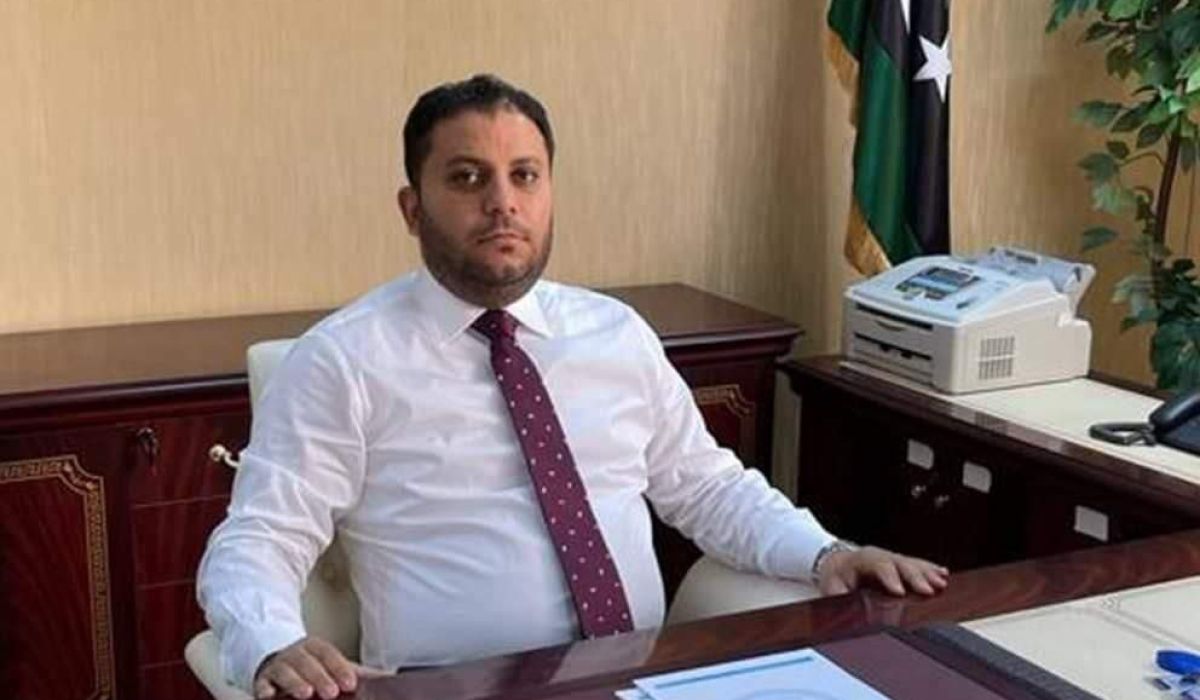 "عكرة": نبارك الجهود المبذولة بين وزارة المالية ووزارة الخدمة المدنية لقيامهم بإحالة أكثر من 62 ألف موظف لوزارة المالية للإفراج على مرتباتهم