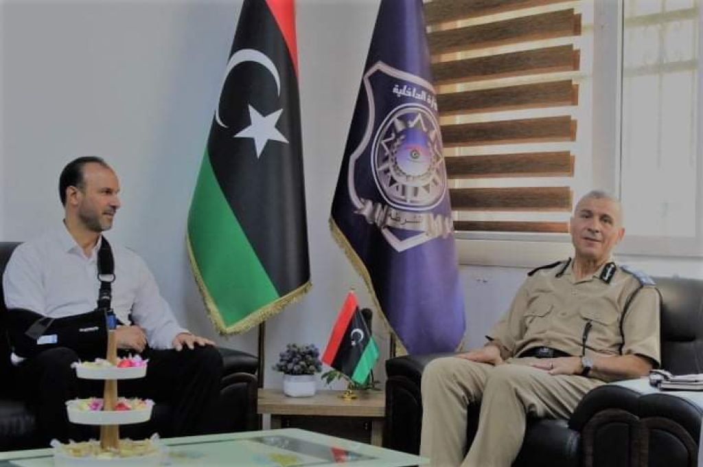 مصلحة الجوازات والجنسية وشؤون الأجانب تناقش مع مدير مشروع منحة الزوجة والأولاد أوجه التعاون