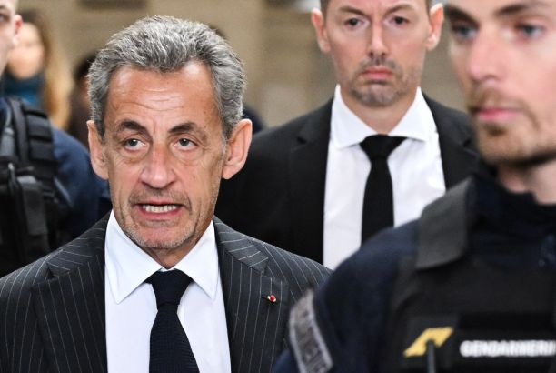 حسين أبوزهوة: انقطاع التيار الكهربائي عن المنطقة الجنوبية بسبب فقدان دائرة القمرة الغربية