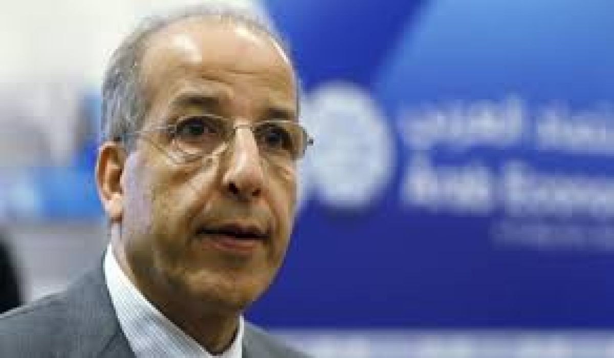 المحافظ يجتمع مع رئيس منظومة بيع النقد الأجنبي لأرباب الأسر الليبية