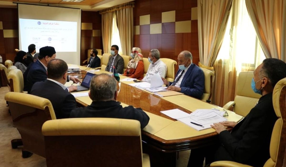 وزارة الإقتصاد والتجارة بحكومة الوحدة الوطنية تناقش مشروع نظام التتبع والتحقق من الأدوية والمعدات الطبية