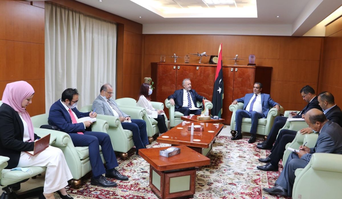 وزير المواصلات يناقش مع السفير التركي إعادة تشغيل الخط الجوي.. والسعي بفتح خط بحري بين تركيا ومصراتة