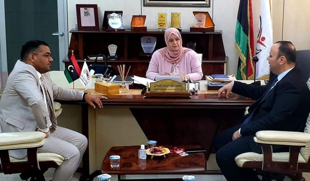 الكيلاني تجتمع مع رئيس الهيئة العامة للمعلومات لمناقشة أوجه التعاون بين الجهتين